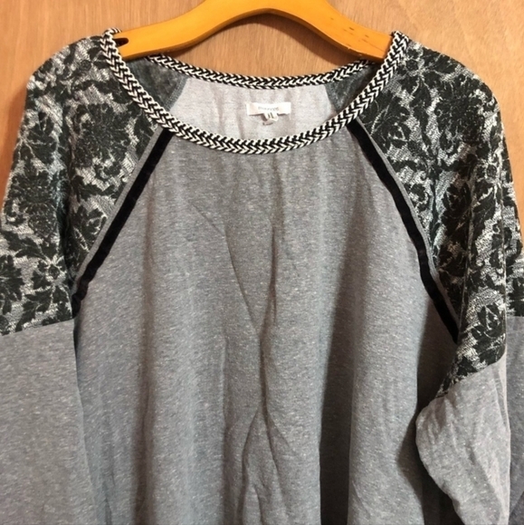 Maurices Printed Textured Shoulder Pullover Sweater Grey Floral Braided Neck EUC - Picture 4 of 8